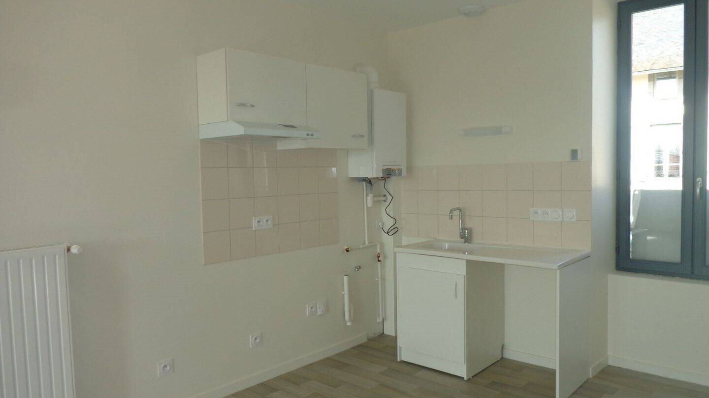 Appartement à louer, 58m², Arpajon-sur-Cère