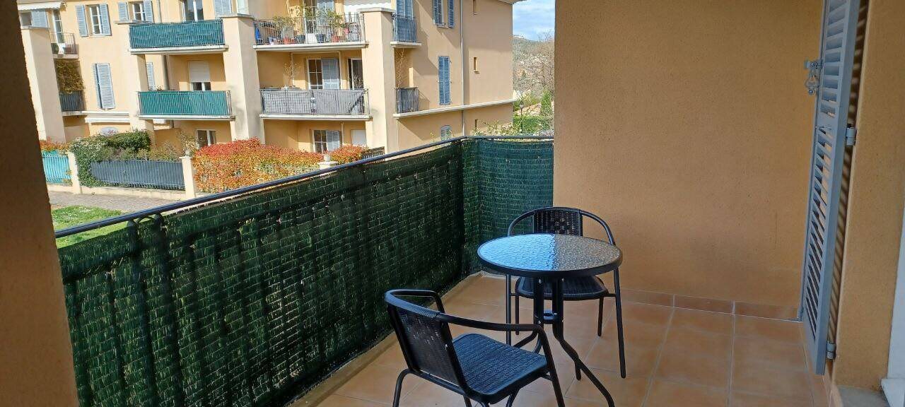 Appartement à louer, 34m², Châteauneuf-le-Rouge