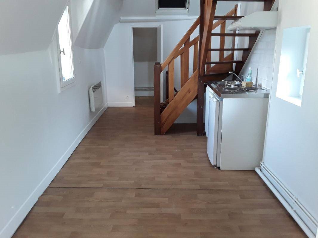 Appartement à louer, 14m², Pont-l'Evêque