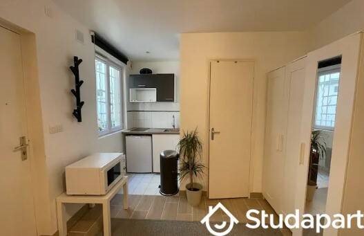 Appartement à louer, 18m², Paris 17ème