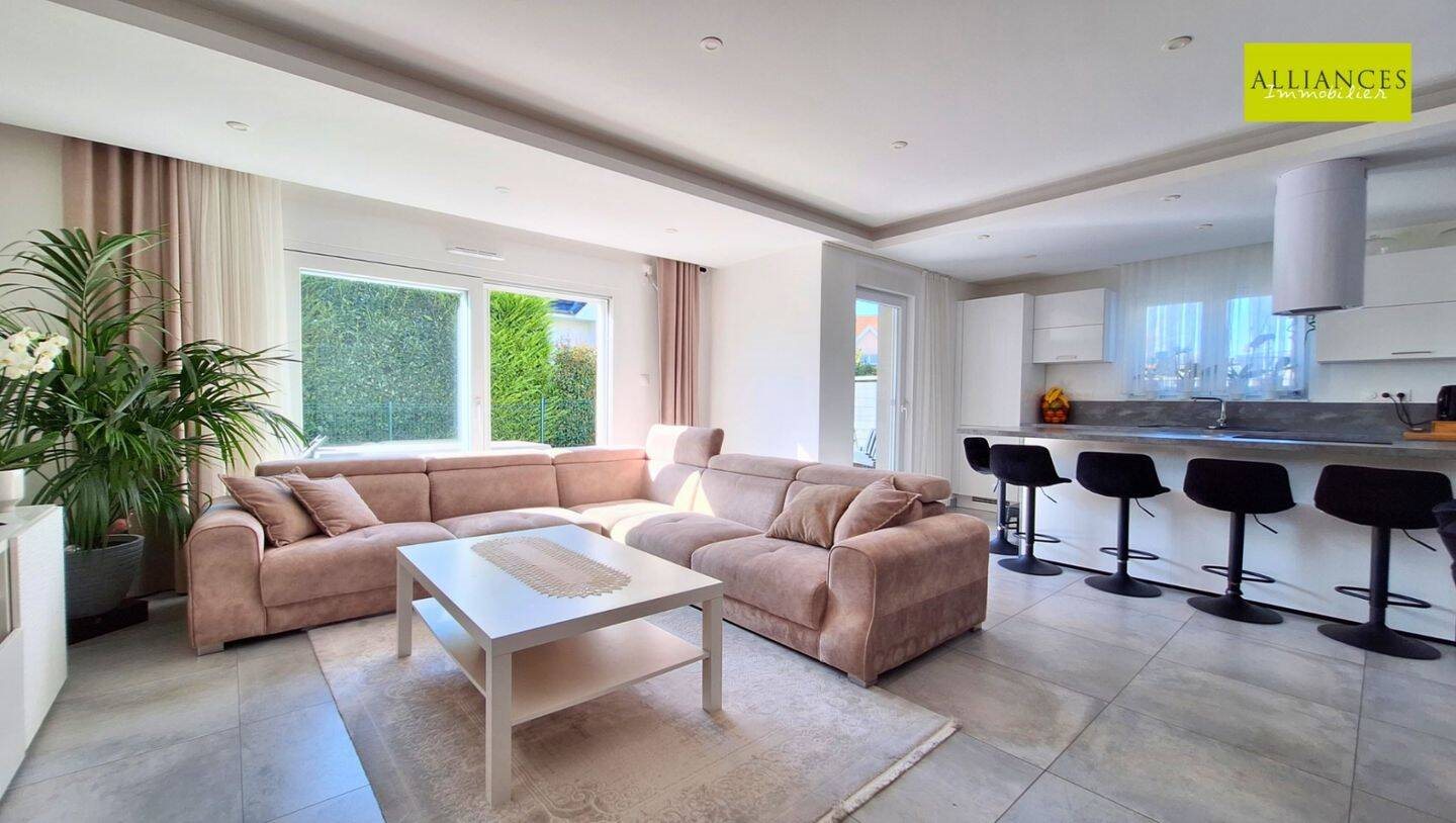 Maison à vendre, 121m², Niffer