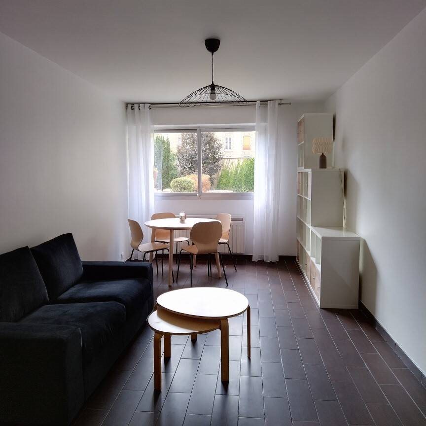 Appartement à louer, 47m², Paris 17ème