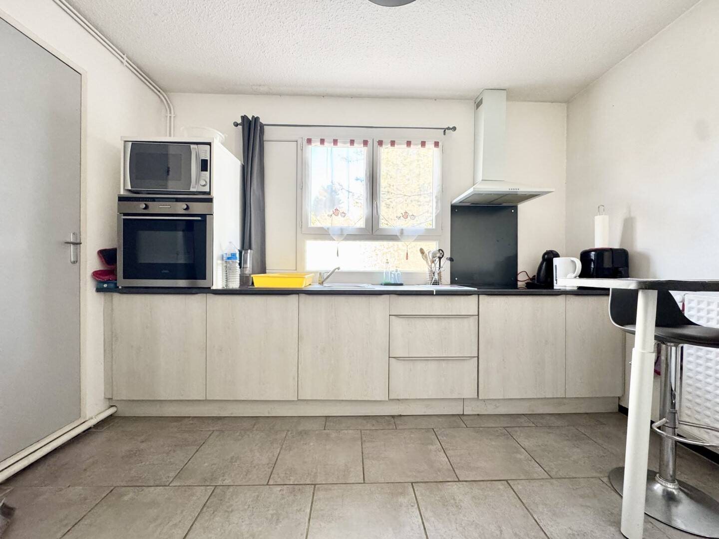 Appartement à louer, 74m², Nîmes