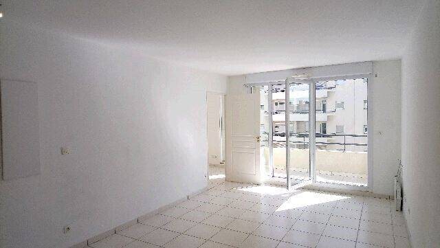 Appartement à louer, 40m², Marseille 5ème