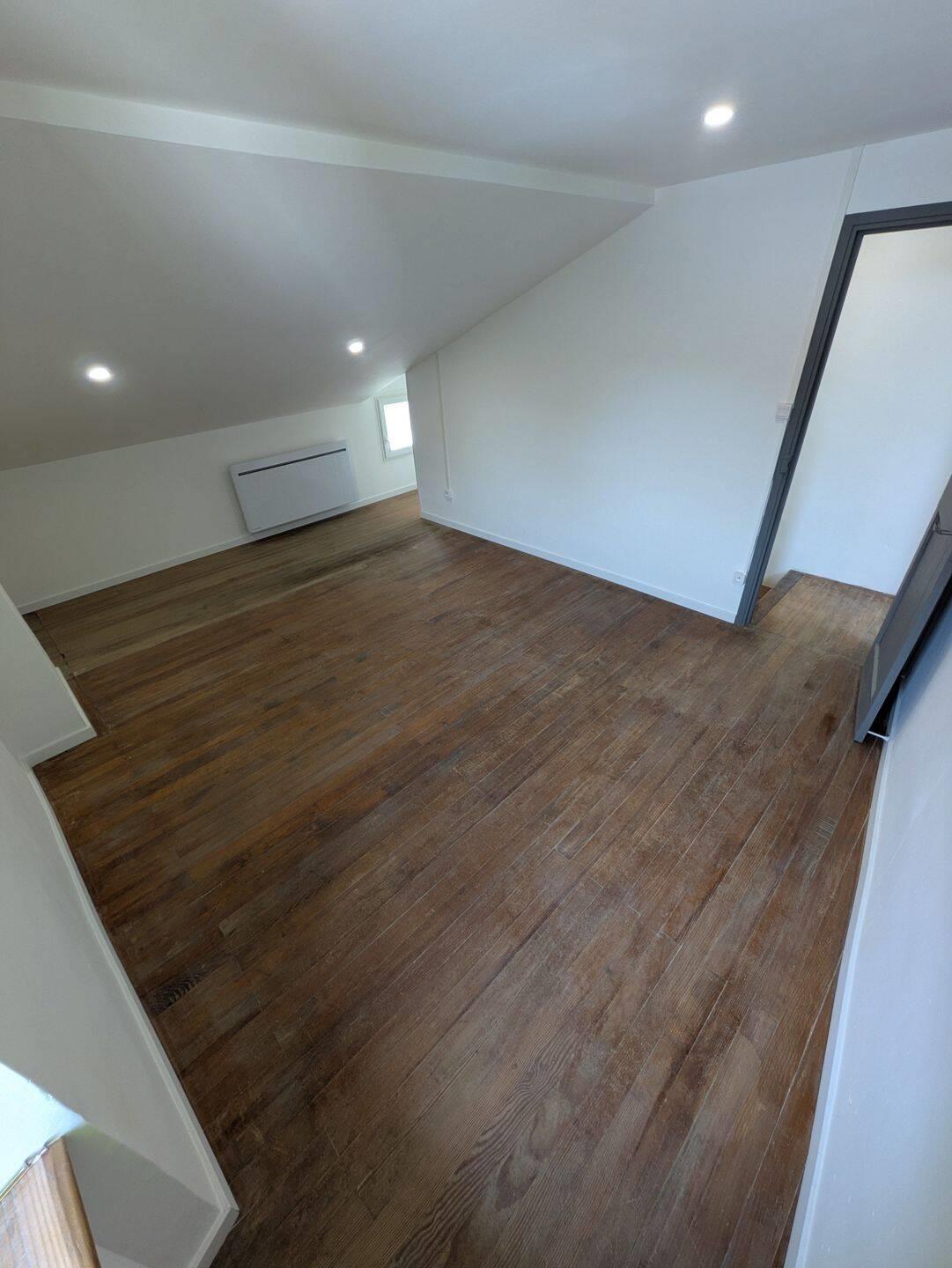 Maison à louer, 68m², Albine