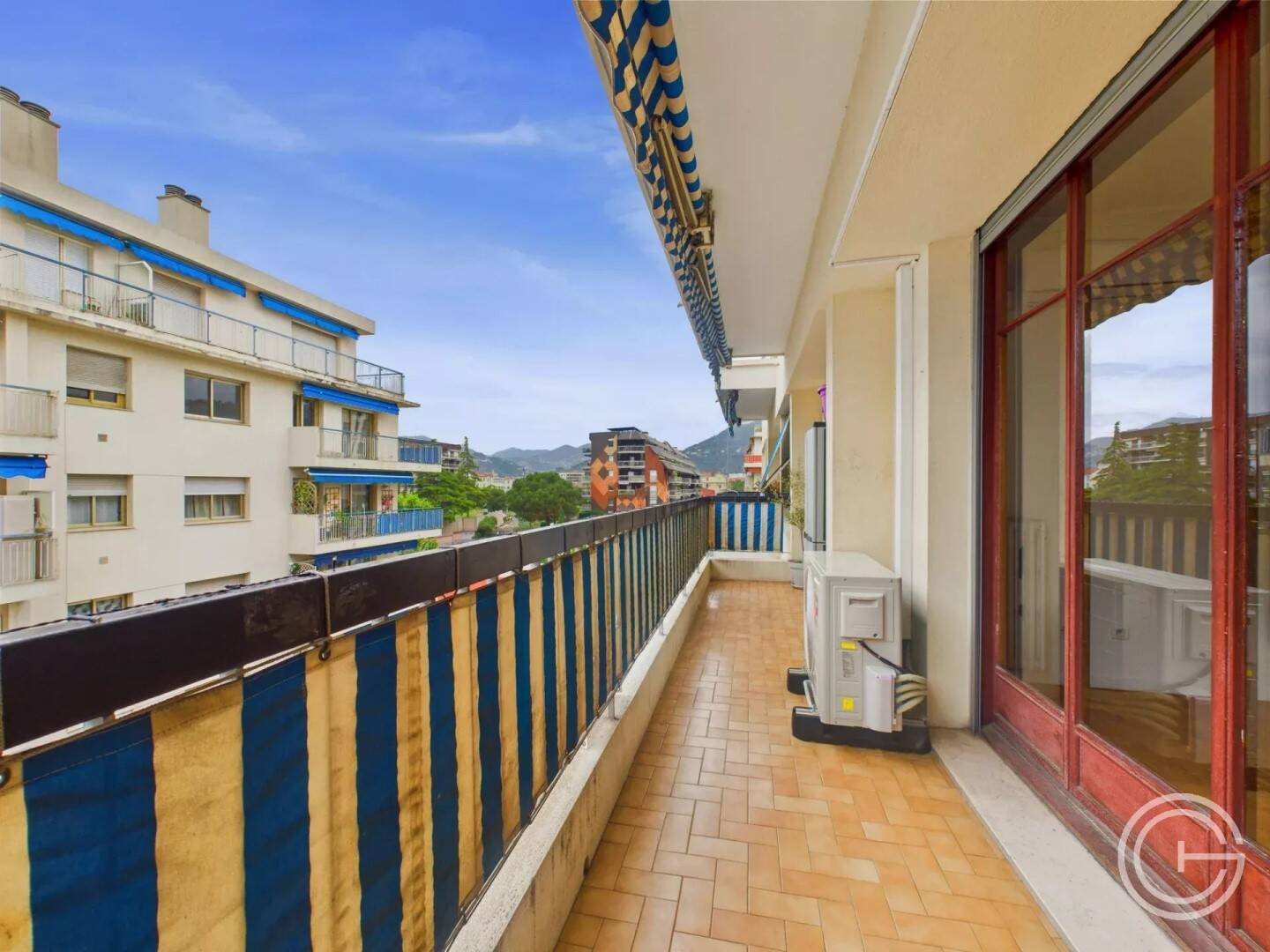 Appartement à louer, 64m², Nice