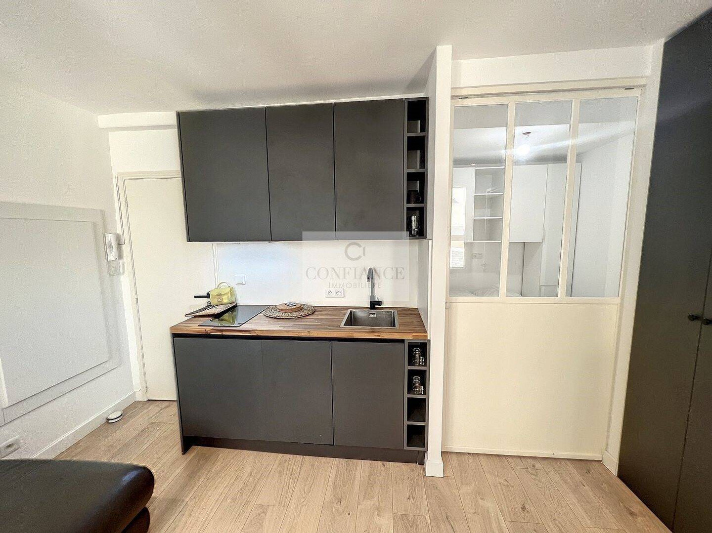 Appartement à louer, 21m², Nice