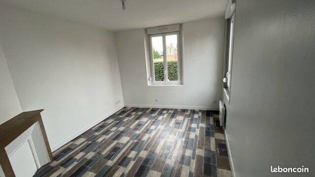 Appartement à louer, 27m², Roye
