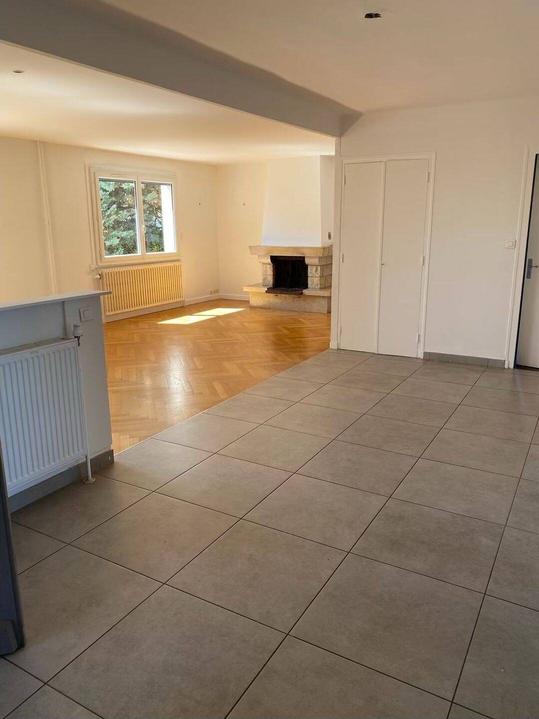 Maison à louer, 170m², Caluire-et-Cuire