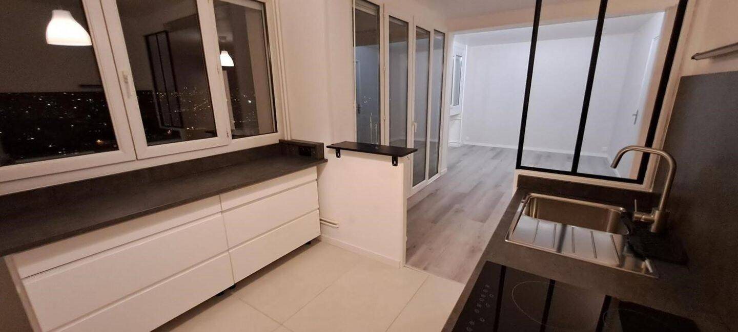 Appartement à louer, 56m², Saint-Etienne