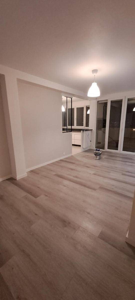Appartement à louer, 56m², Saint-Etienne