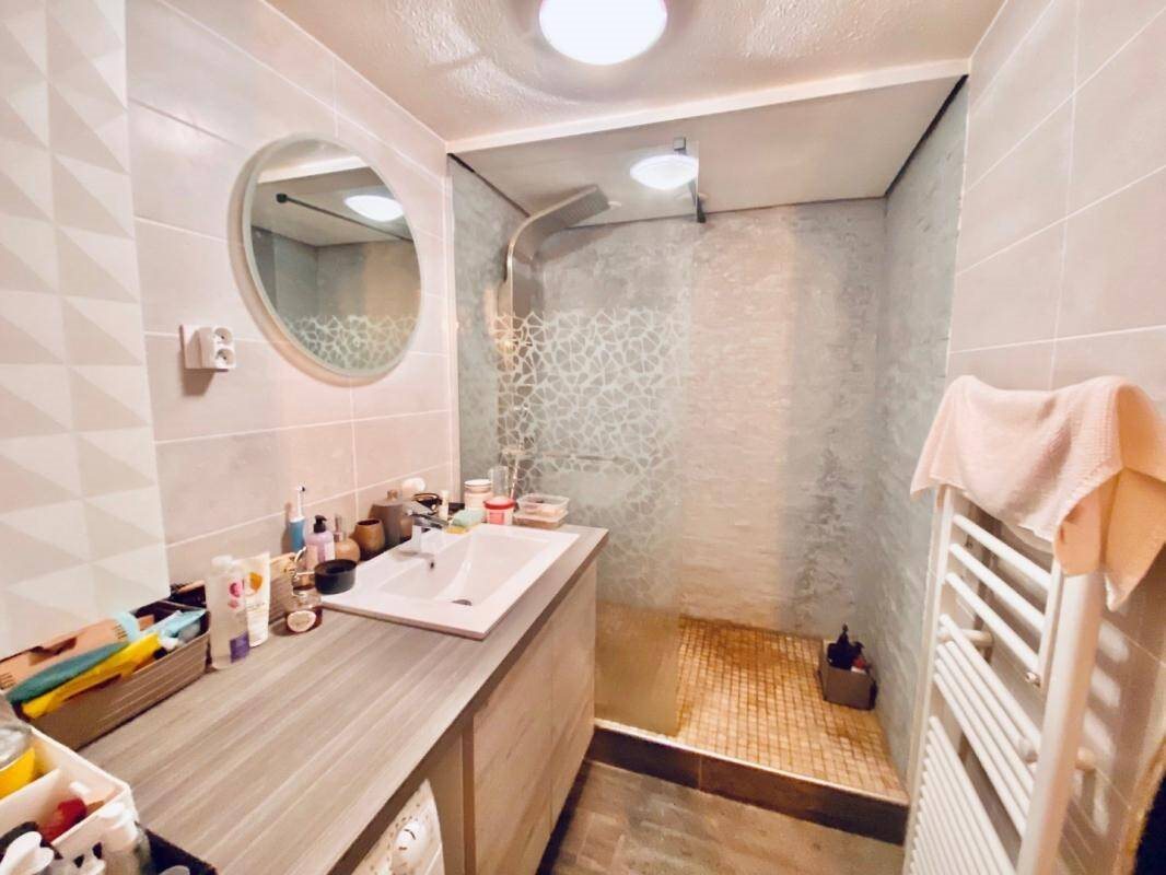 Appartement à louer, 66m², Condrieu