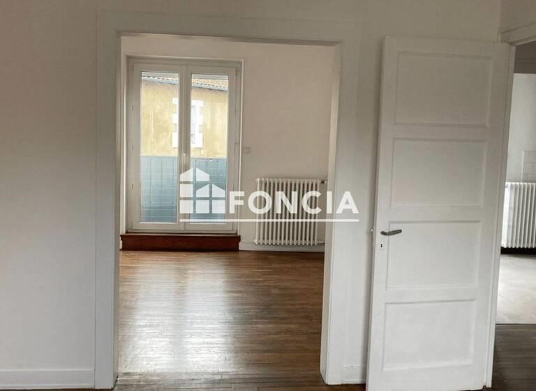 Appartement à vendre, 178m², Chabanais