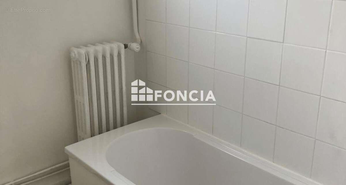 Appartement à vendre, 178m², Chabanais