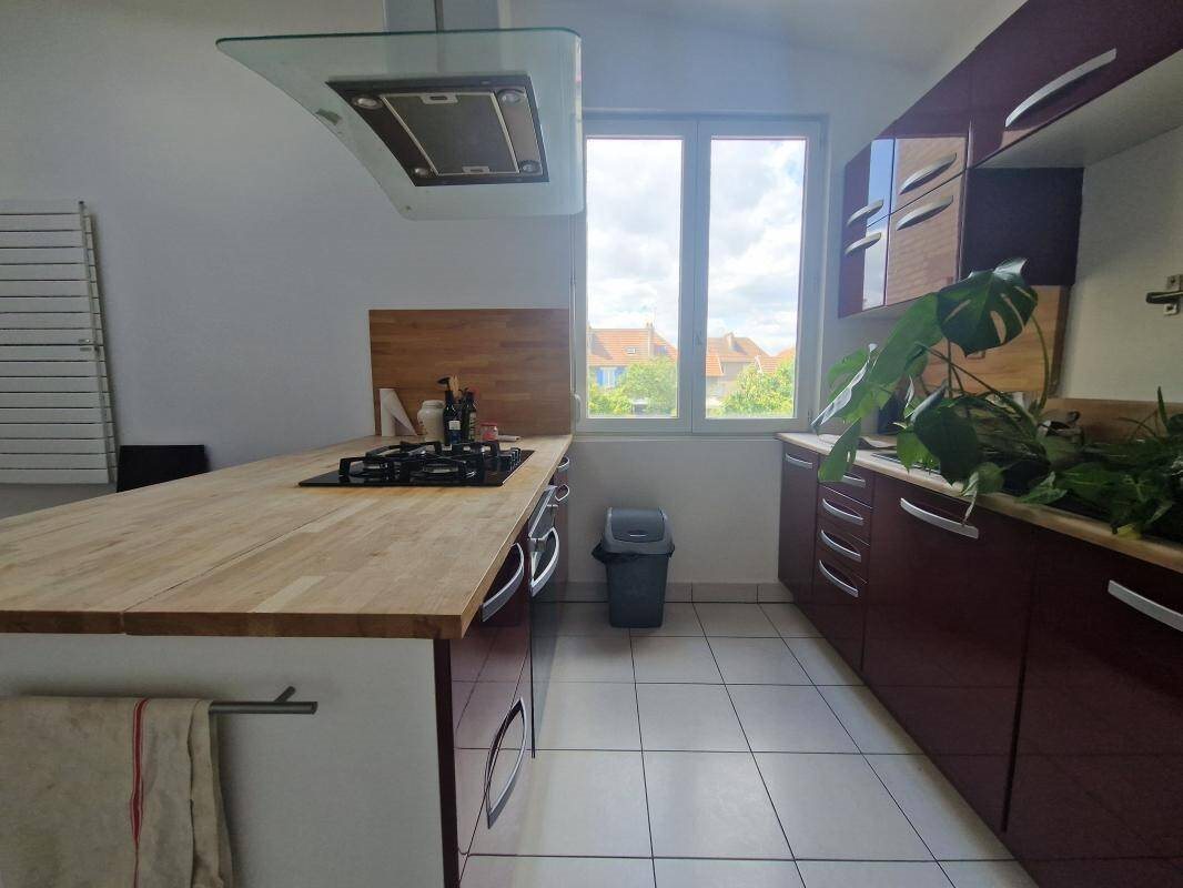 Appartement à louer, 69m², Reims