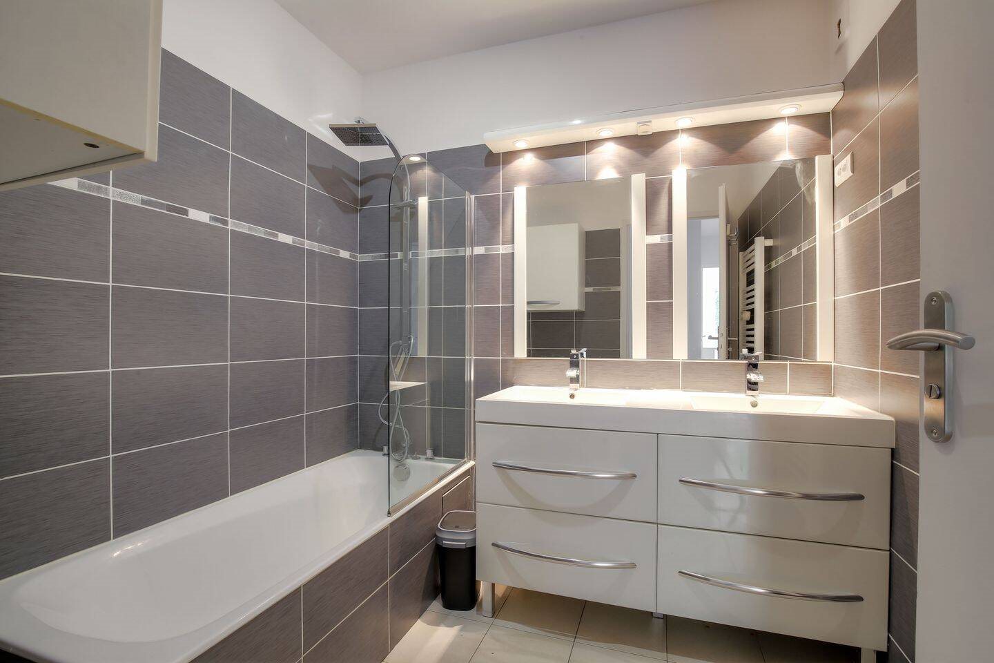 Appartement à louer, 57m², Lyon 8ème