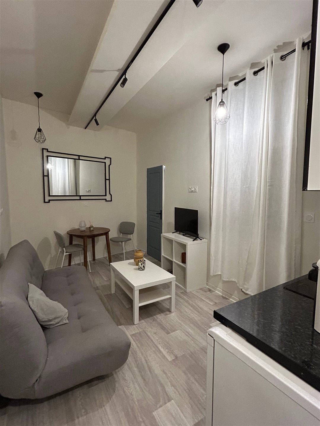 Appartement à louer, 17m², Nîmes