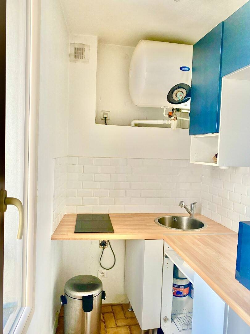 Appartement à louer, 25m², Paris 18ème