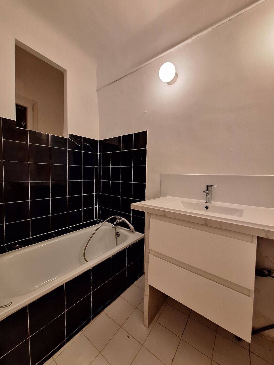 Appartement à louer, 48m², Aix-en-Provence