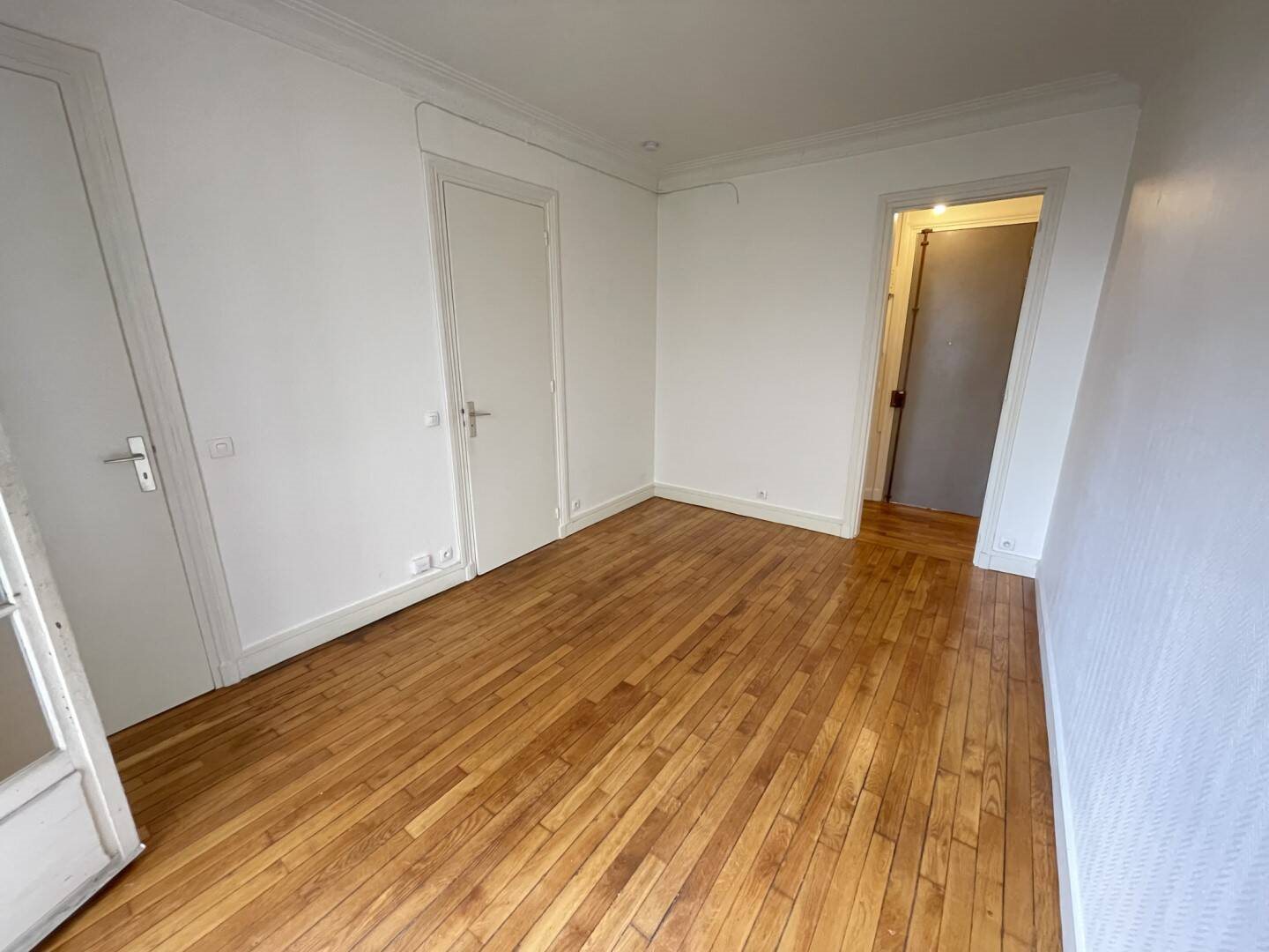 Appartement à louer, 28m², Paris 18ème