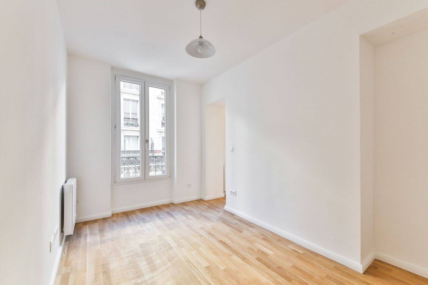 Appartement à louer, 18m², Paris 18ème