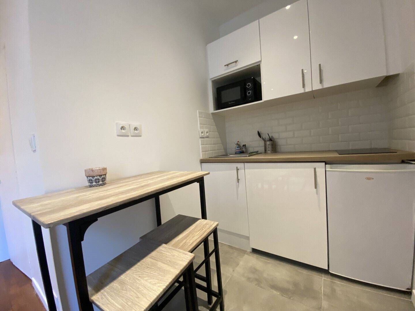 Appartement à louer, 23m², Paris 17ème