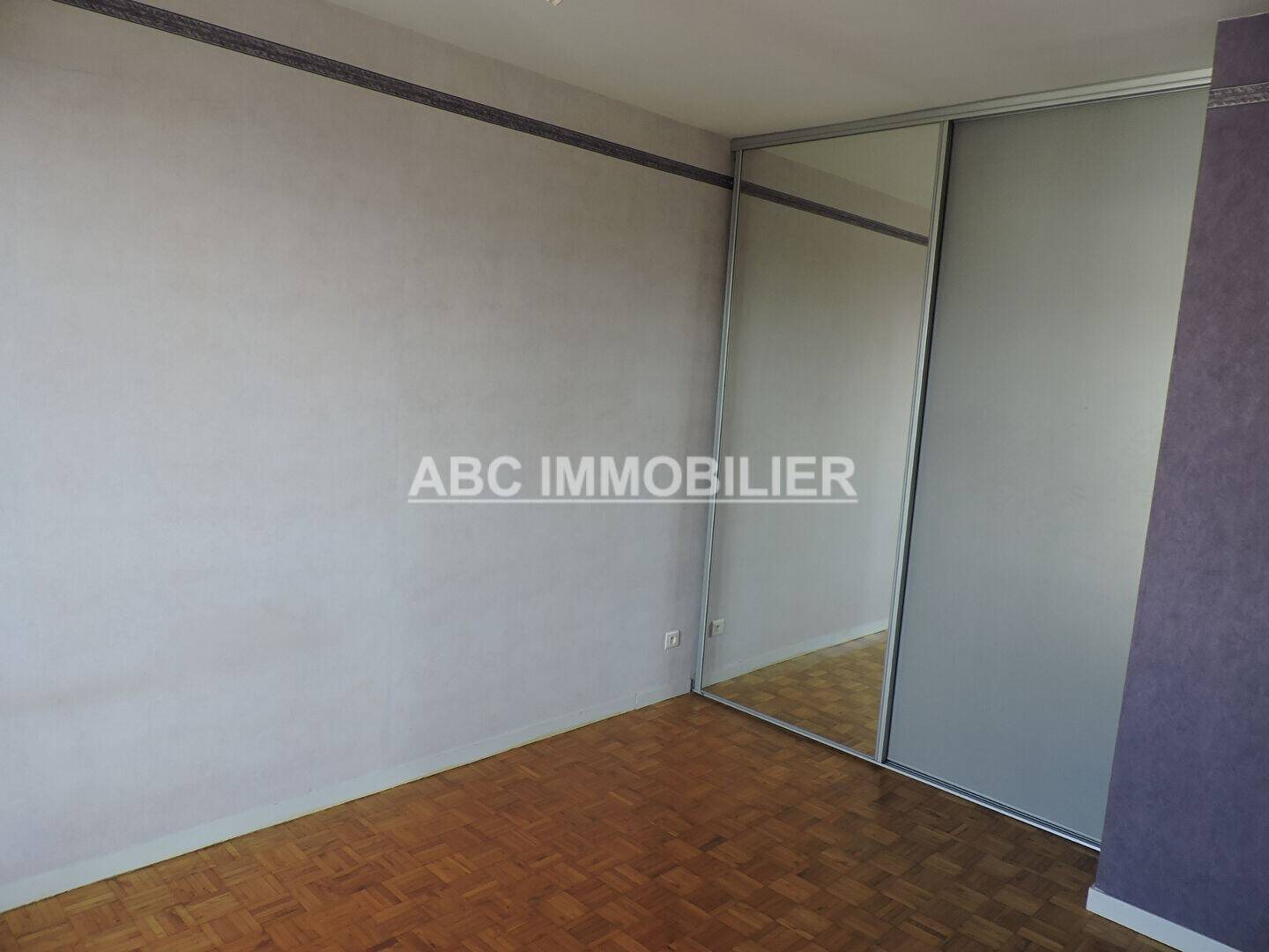 Appartement à louer, 45m², Limoges