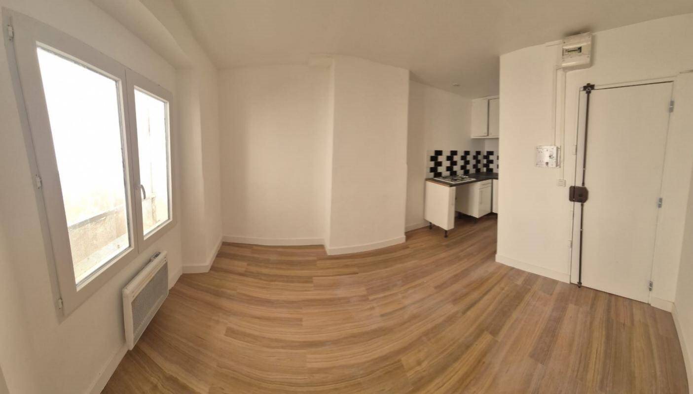 Appartement à louer, 27m², Marseille 4ème