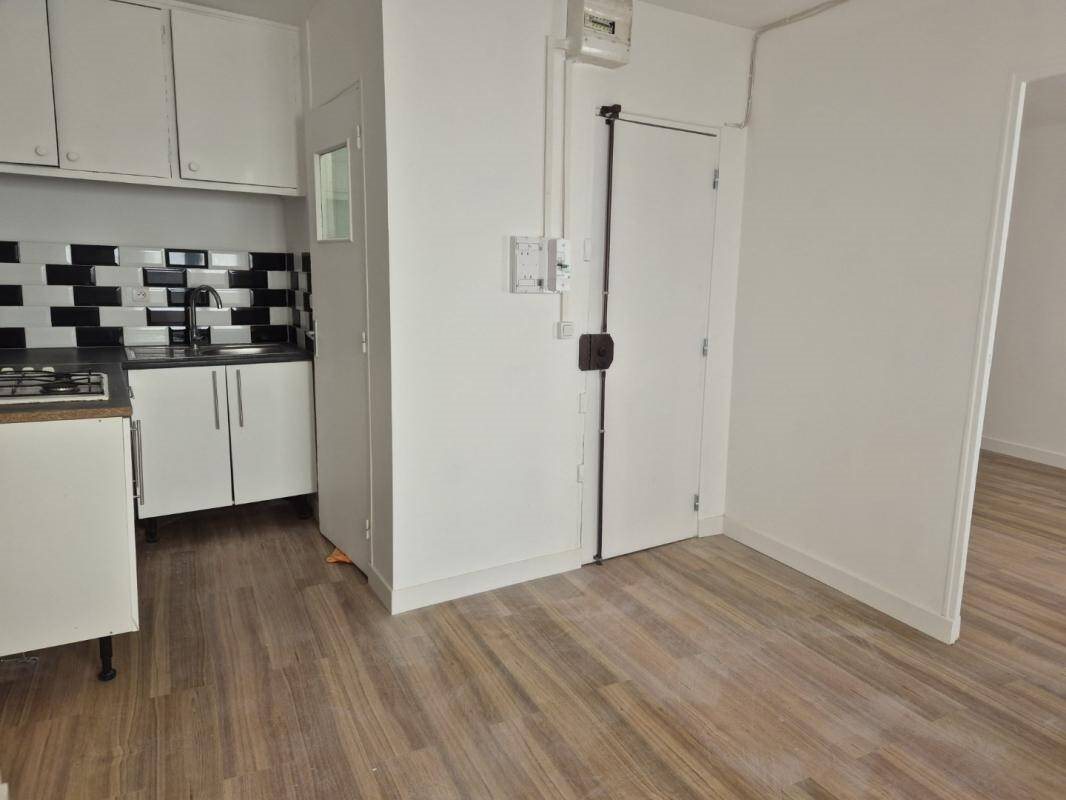 Appartement à louer, 27m², Marseille 4ème