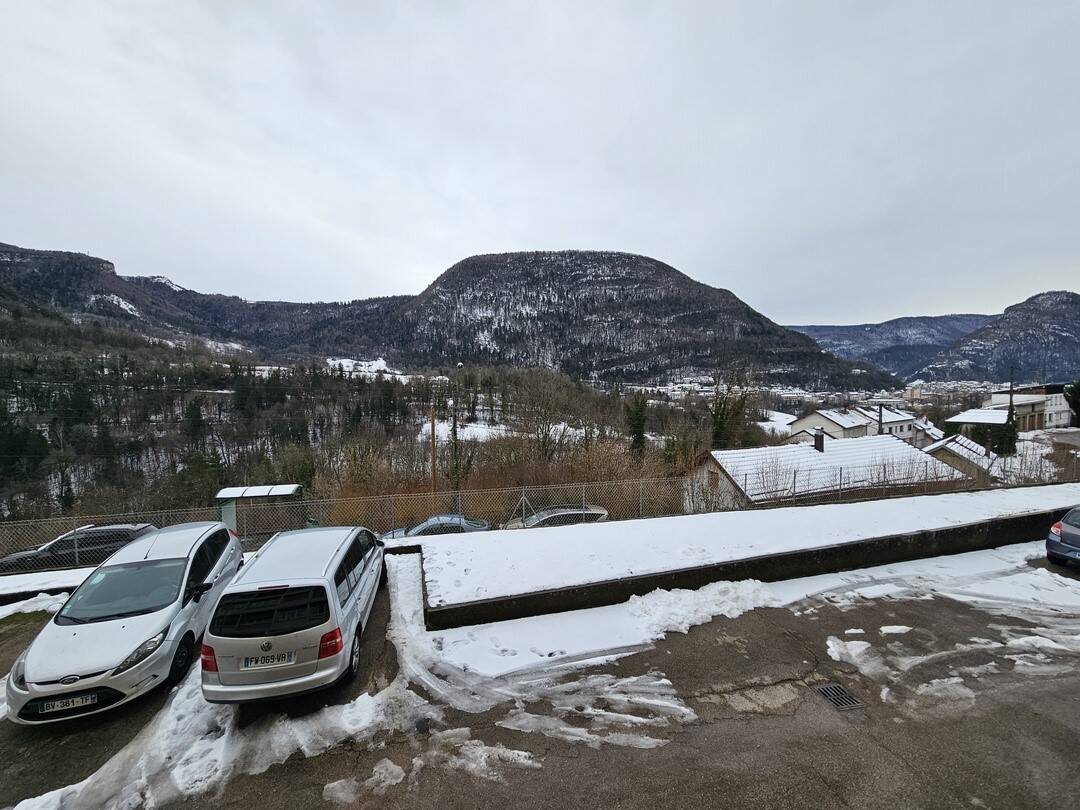 Appartement à vendre, 70m², Saint-Claude