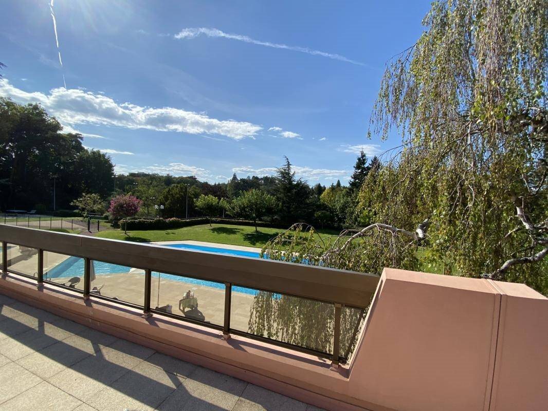 Appartement à louer, 126m², Ecully