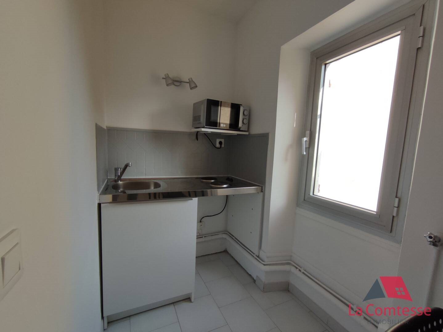 Appartement à louer, 17m², Marseille 10ème