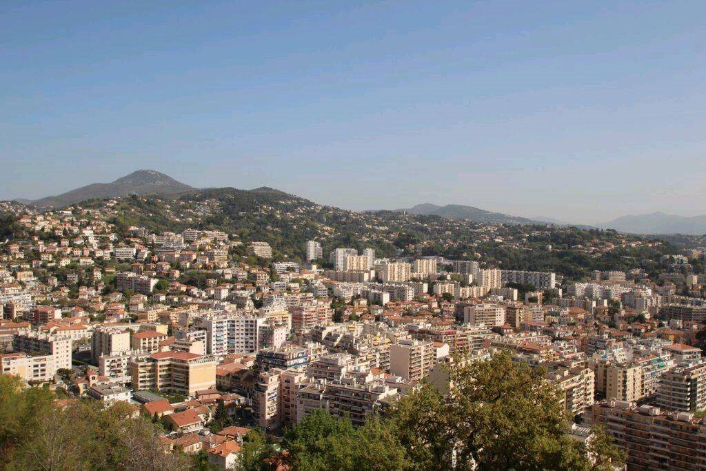 Appartement à louer, 76m², Nice