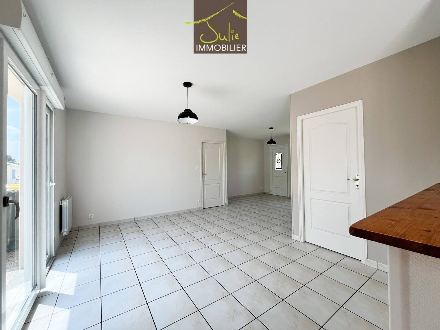 Maison à louer, 91m², Bressuire