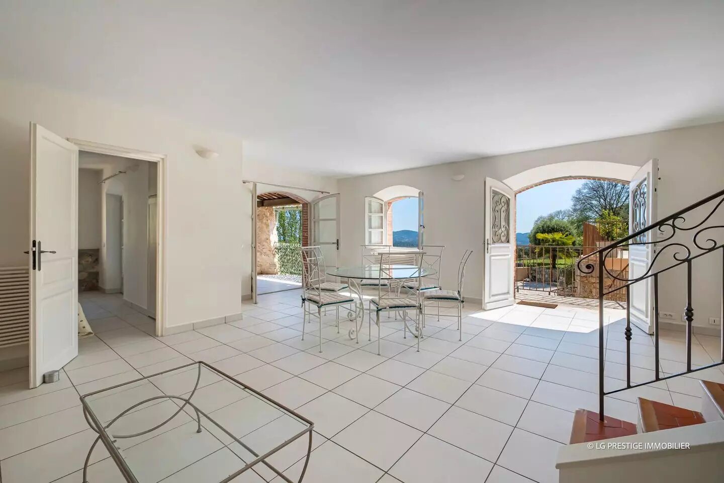 Maison à louer, 165m², Spéracèdes
