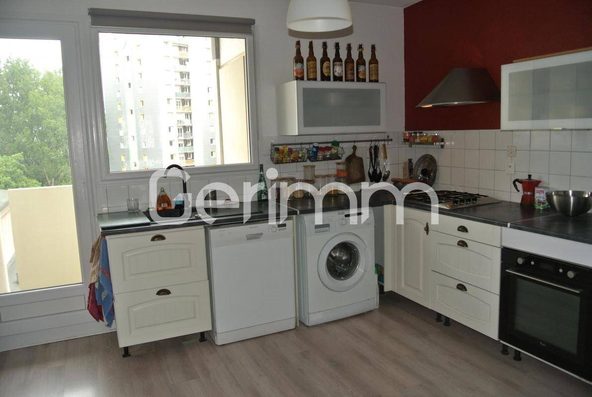 Appartement à louer, 80m², Grenoble
