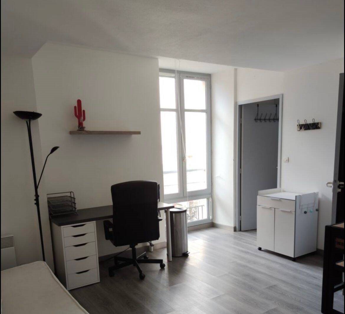 Appartement à louer, 233m², Nîmes