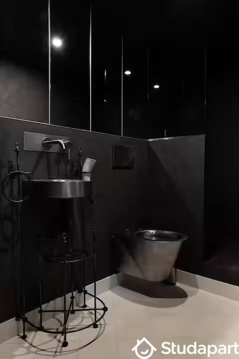 Appartement à louer, 17m², Paris 18ème