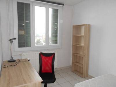Appartement à louer, 27m², Nîmes