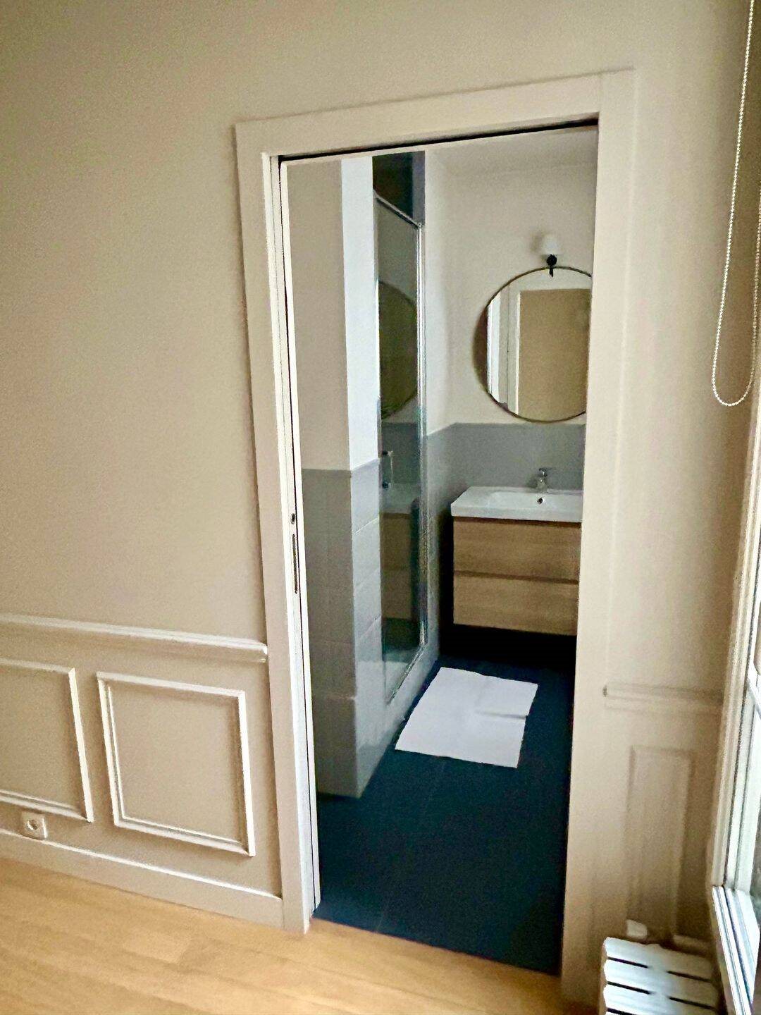 Appartement à louer, 55m², Paris 18ème