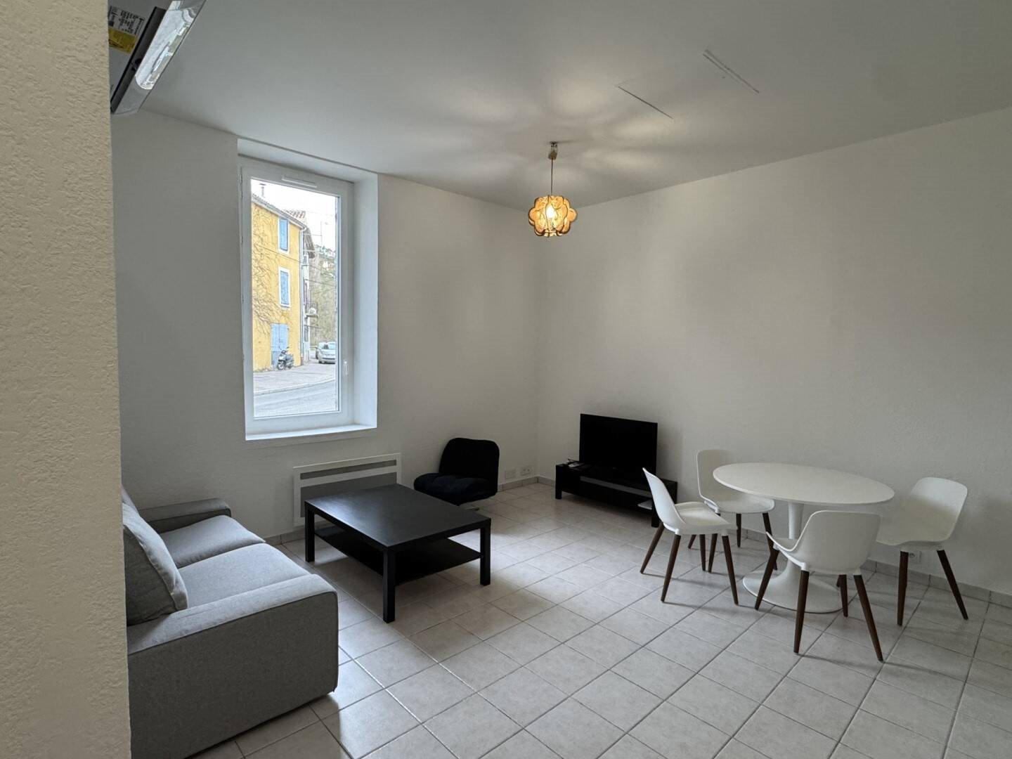 Appartement à louer, 39m², Auriol