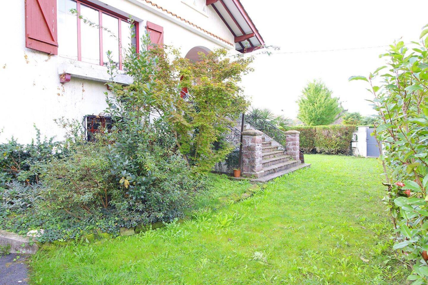 Maison à vendre, 135m², Gan