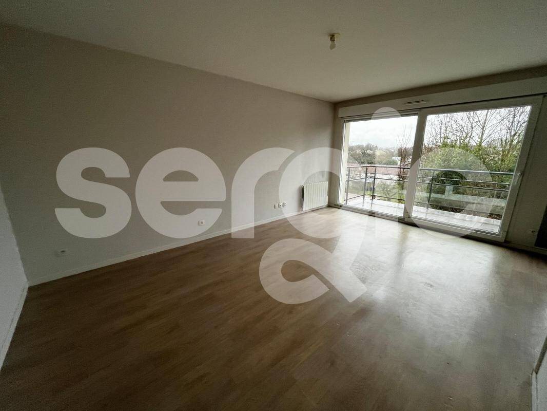 Appartement à louer, 69m², Tinqueux