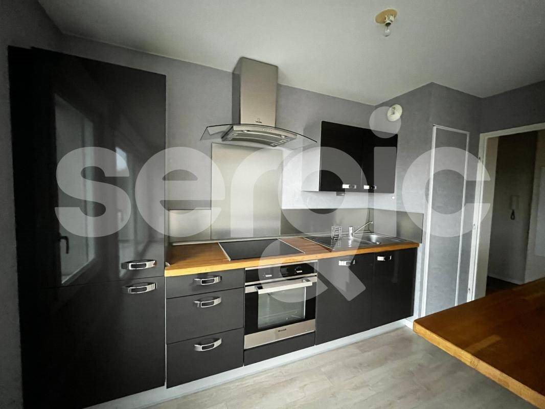 Appartement à louer, 69m², Tinqueux