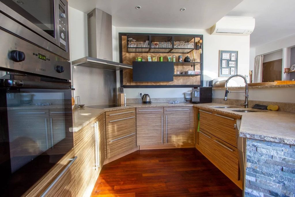 Appartement à louer, 83m², Nice