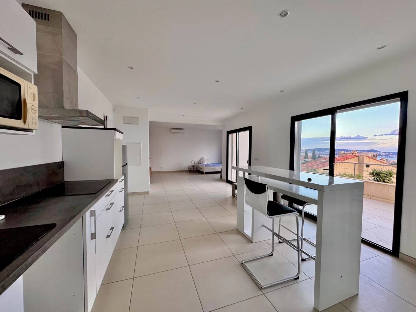 Appartement à louer, 70m², Nice