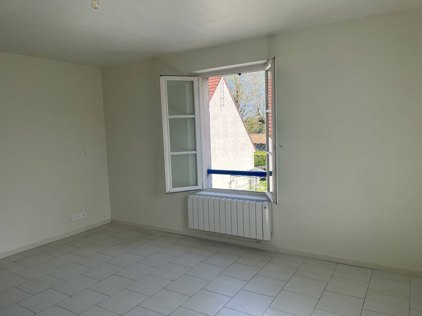 Appartement à louer, 24m², La Chapelle-en-Serval