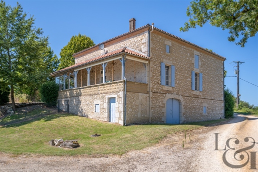 Renovated stone mansion with swimming pool and panoramic view in Brugnac, Lot-et-Garonne (47)