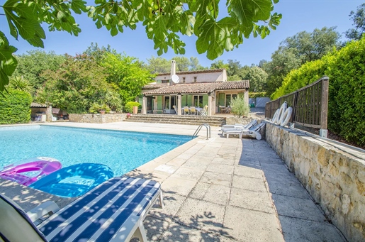 Villa situated in Opio only 5 minutes from the old village of Valbonne