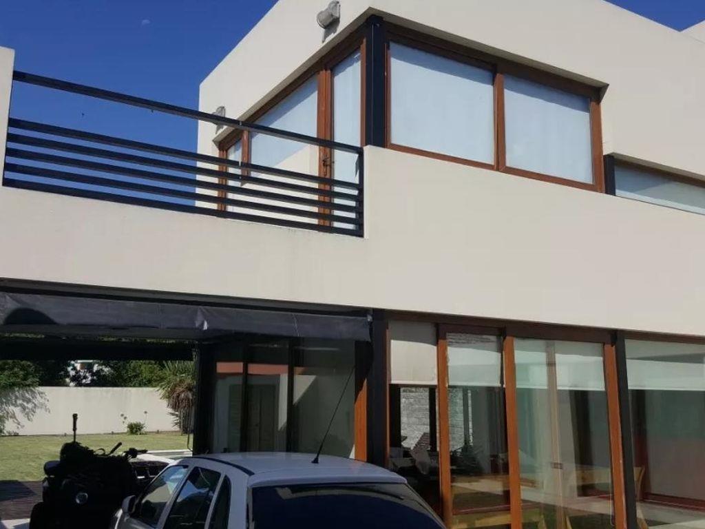 4 bedroom luxury House in 23 e/ 62 y 63 .Apto banco., La Plata, Partido de La Plata, Provincia de Bu